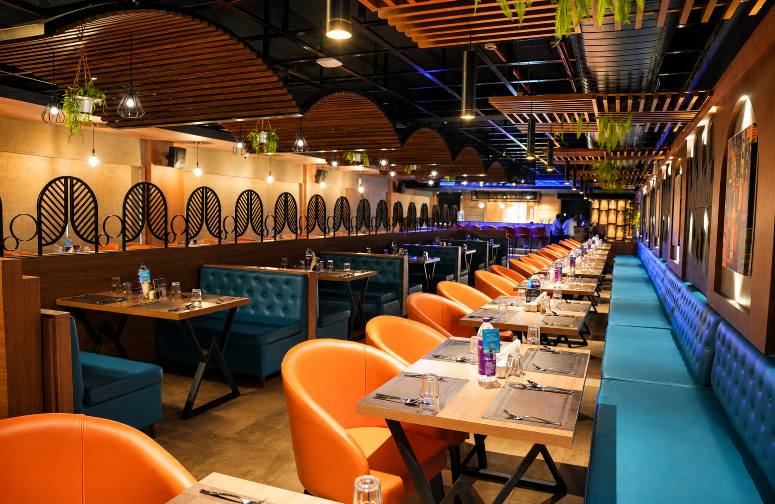 Suburban Residency restaurant and dining space in Kottayam – view 1